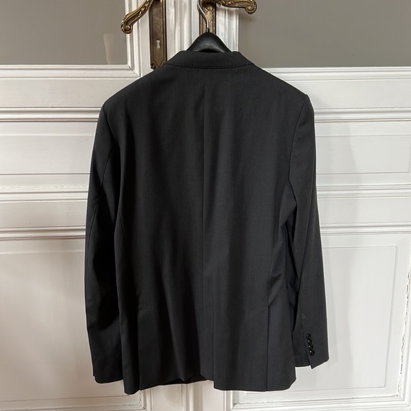 Zara Men’s Grey Blazer with Size 40. - Picture 2 of 5